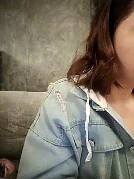 EmmaSulivan online show from November 6, 1:28 pm