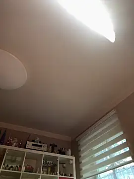 sexymelli18 online show from March 17, 5:06 pm