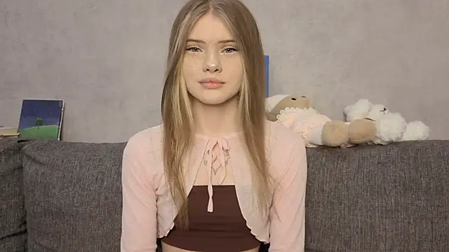 CarolinePepper online show from July 5, 1:28 pm