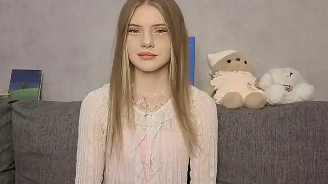 CarolinePepper online show from July 10, 1:55 pm