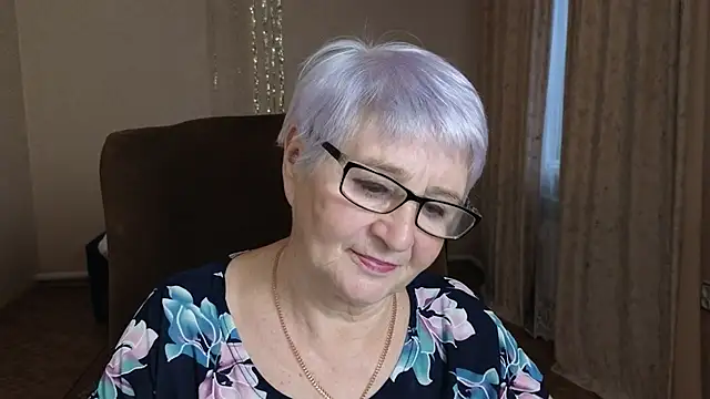 Sandra Snowflake online show from January 8, 12:53 pm