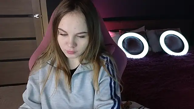 Snapshot of Dyna_bae chatting on October 8, 8:07 am Dyna bae online show from October 8, 8:07 am