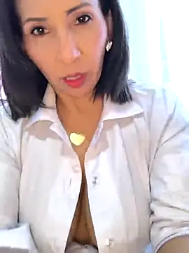 Mrsvictoriaaa online show from October 29, 7:38 pm