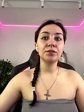 AshleySkott  online show from September 14, 8:23 am