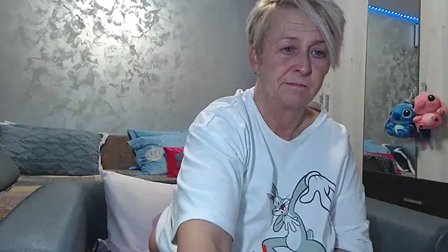 RosesandLillies online show from February 28, 7:46 pm