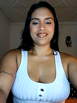 victoria roussee online show from September 19, 4:00 am