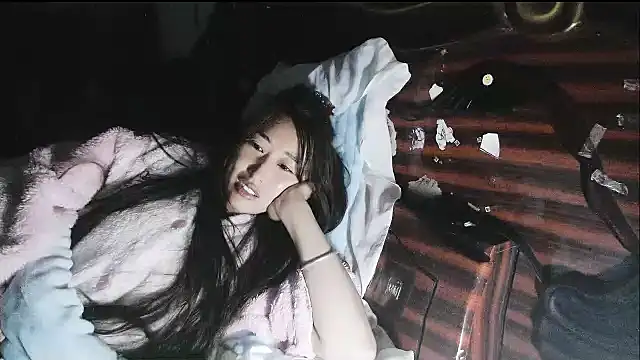 hebe-02 online show from March 4, 3:18 pm