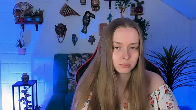 JenniferGraces online show from June 24, 9:58 pm