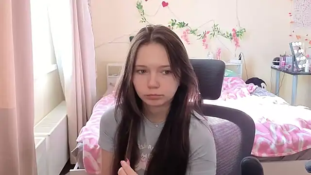 boozekirs  online show from February 18, 8:24 am