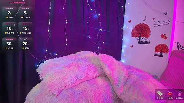Snapshot of electra_queen1 chatting on October 15, 1:52 am electra queen1 online show from October 15, 1:52 am