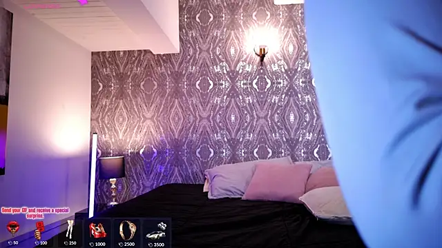 AbellaFox  online show from June 13, 3:04 am