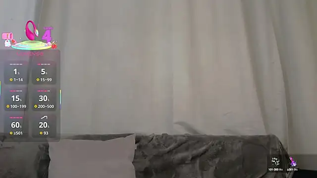 JanelleBrown  online show from September 25, 2:05 pm