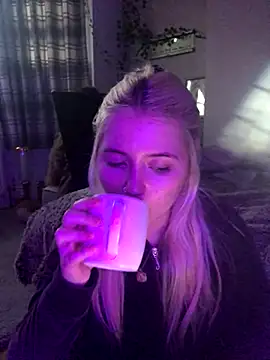 Blondie Sofia Essexbabe online show from December 2, 3:58 pm