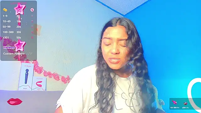 Snapshot of Vicky_Miller_05 chatting on September 26, 8:17 pm Vicky Miller 05 online show from September 26, 8:17 pm