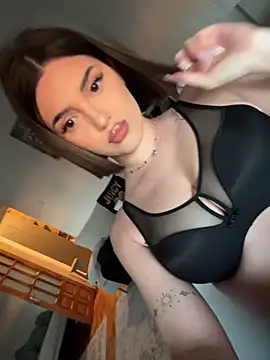 NaomiMulan online show from May 14, 5:08 pm