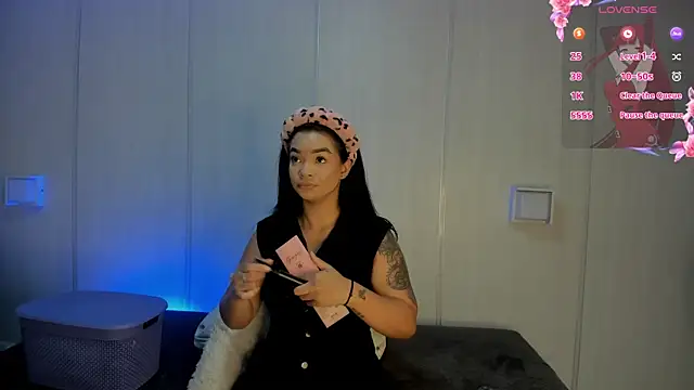sasha riverss online show from August 3, 7:19 pm