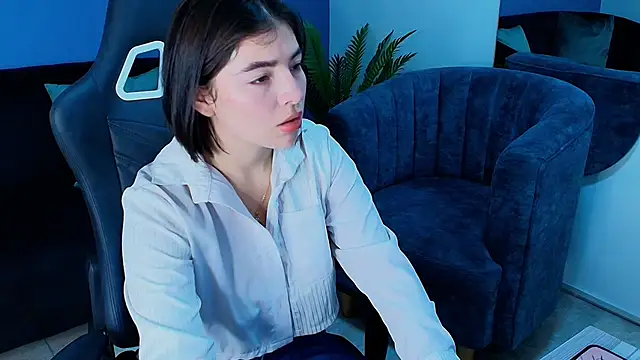 Zamira Taylor online show from September 25, 10:18 pm