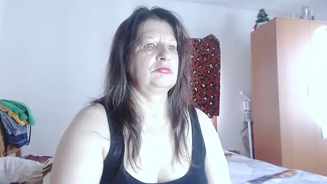 ExtasyMature online show from June 24, 5:39 am
