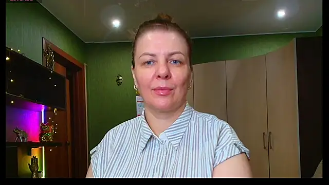 VeronikawGold online show from July 6, 7:27 pm