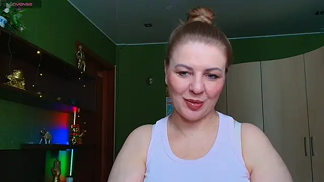 VeronikawGold online show from July 18, 7:11 am