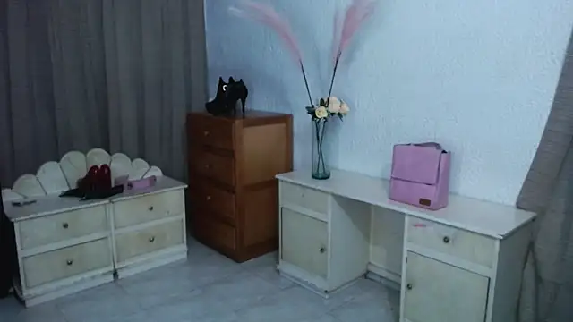 EngelCristaly online show from November 21, 5:09 am