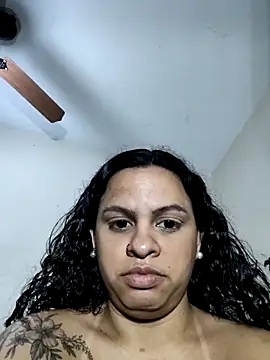 analaura32 online show from November 19, 5:24 pm