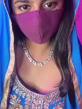 Dishasarmaa05 online show from December 16, 6:25 pm