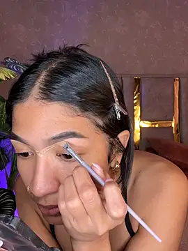 Tyla Ks online show from July 13, 7:25 pm