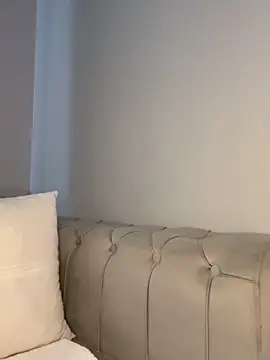 LaraSuu online show from February 14, 2:08 pm