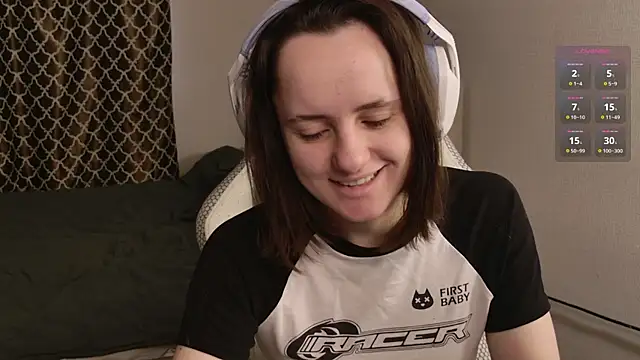 Luna Loveee online show from November 25, 5:20 am