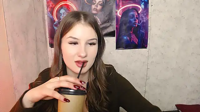  MiaAngell online show from November 4, 3:50 pm