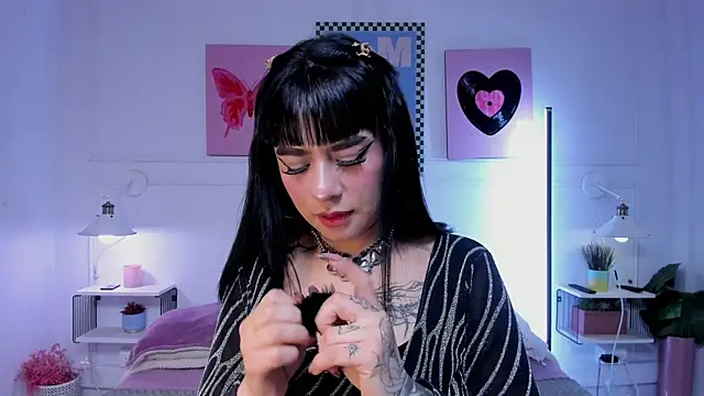 Selene bennet online show from August 1, 4:03 am