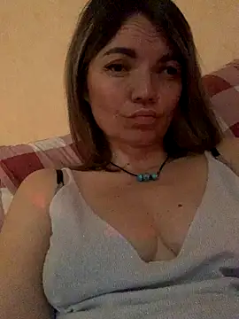 Snapshot of Ella_Pearlie chatting on October 16, 8:33 pm Ella Pearlie online show from October 16, 8:33 pm