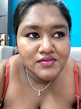 horny diana online show from May 2, 9:18 pm