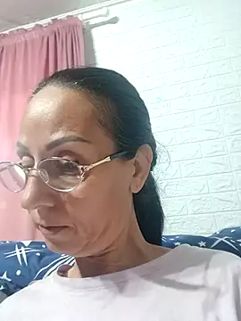 Snapshot of Ramona870 chatting on September 14, 6:22 am Ramona870 online show from September 14, 6:22 am
