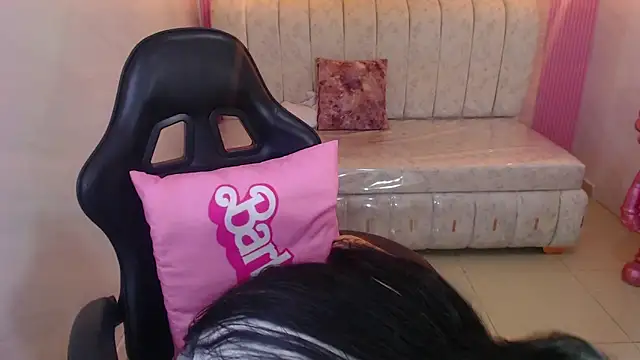 madhison klain s online show from February 13, 8:10 pm