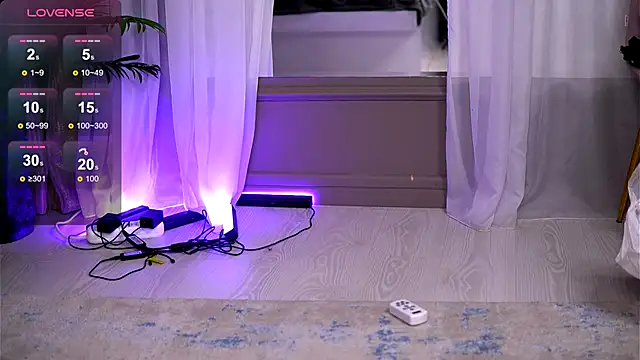 RobertaRosetti online show from October 7, 9:03 am