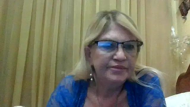 Snapshot of Heidi-Helga chatting on September 16, 6:27 pm Heidi-Helga online show from September 16, 6:27 pm