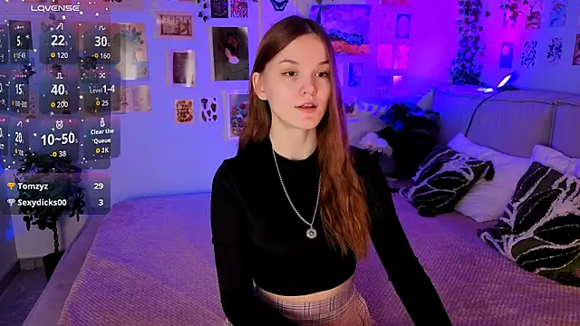 Amber Rogers online show from April 29, 5:43 am