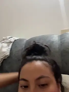 Emily Black1 online show from November 17, 6:58 am