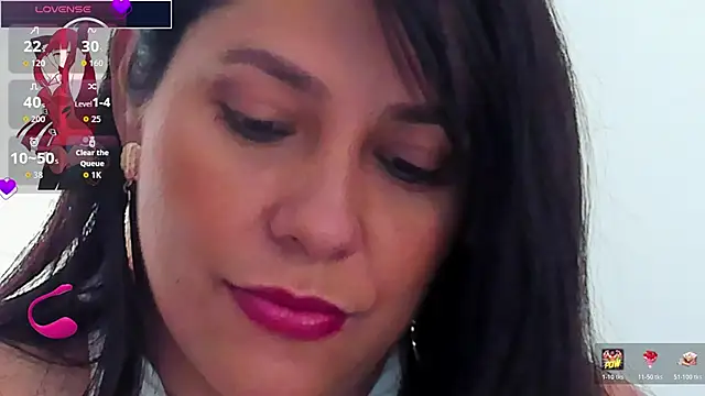 isabellarous- online show from June 15, 7:25 pm