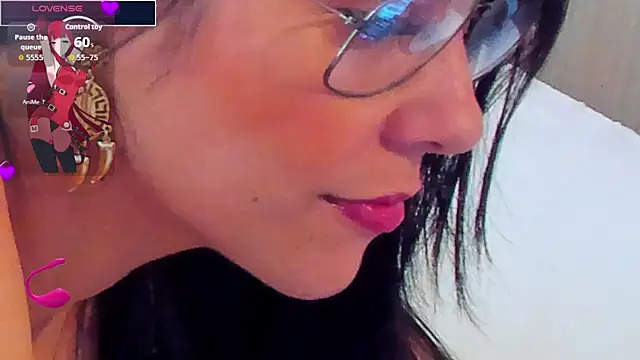 isabellarous- online show from August 2, 8:12 pm