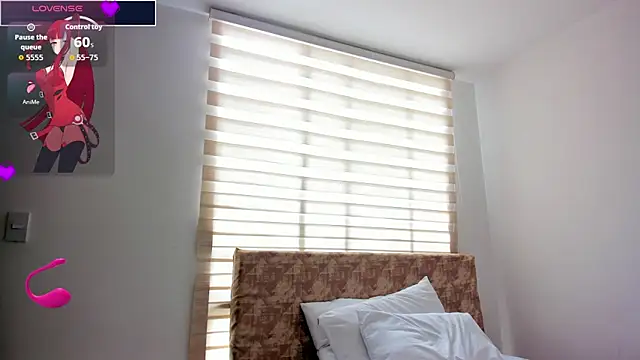 isabellarous- online show from June 28, 7:31 pm