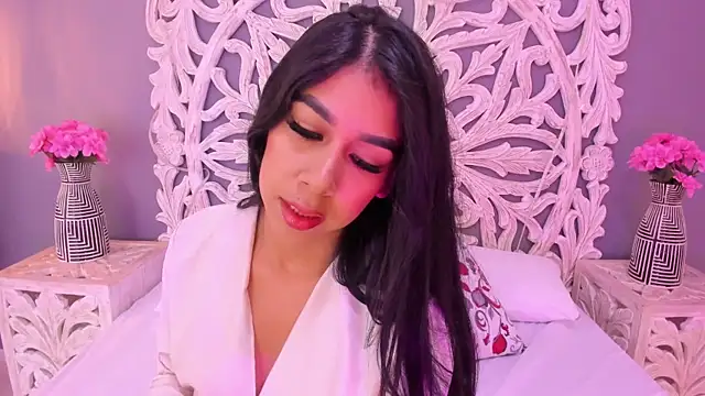 AnnieGibbyns online show from July 13, 8:53 pm