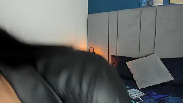 laura hotties online show from November 8, 1:38 pm