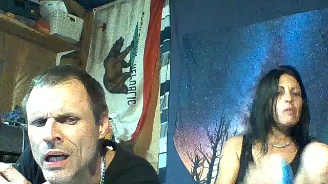 SillyRabbitz online show from May 15, 7:33 am