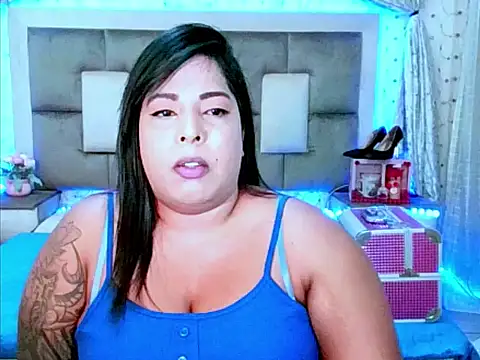 Snapshot of indiantopaz694u chatting on September 22, 5:50 am indiantopaz694u online show from September 22, 5:50 am