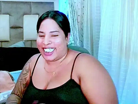 Snapshot of indiantopaz694u chatting on October 16, 7:33 am indiantopaz694u online show from October 16, 7:33 am