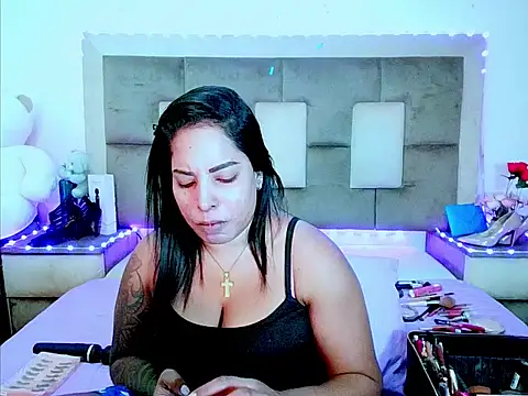 indiantopaz694u online show from July 9, 7:33 am
