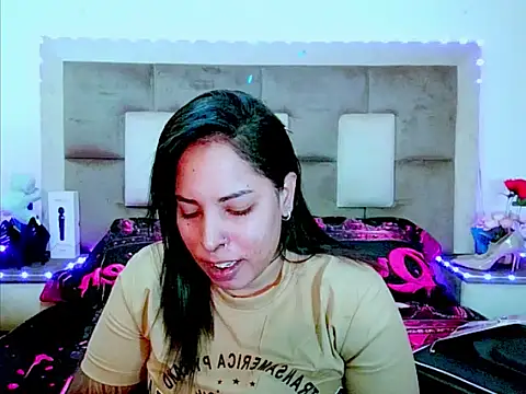 indiantopaz694u online show from June 23, 6:33 am